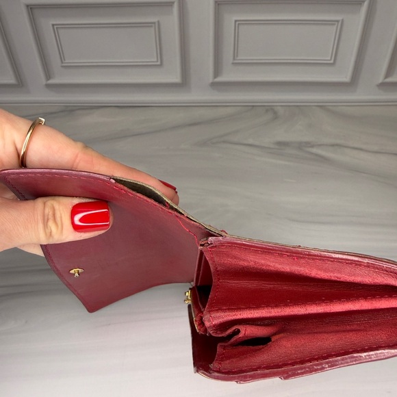 Authentic Louis Vuitton Red Vernis Sarah Wallet | Patent Leather | Classic Mono - Picture 11 of 13